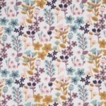 Fleurs violettes, ocres, roses et vert menthe sur fond blanc