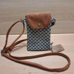 pochette téléphone avec bandoulière